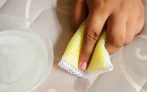 Как самому почистить любой матрас в домашних условиях